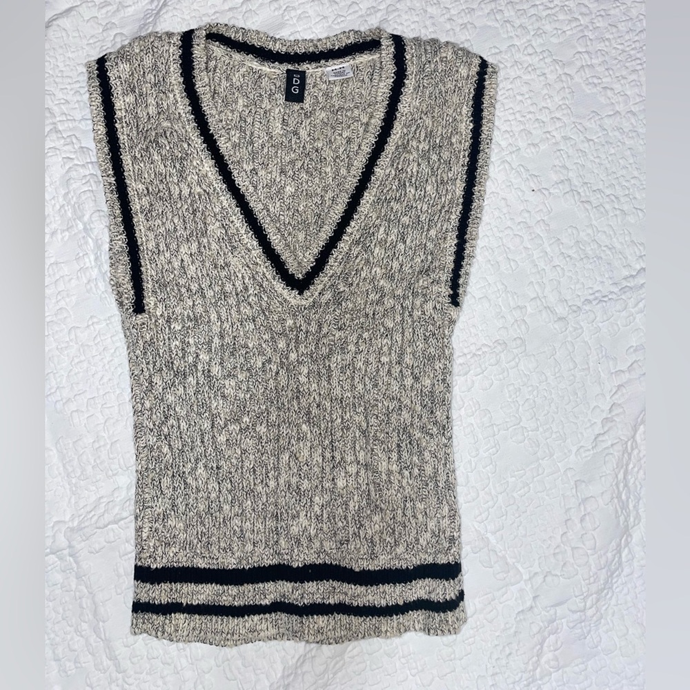 Sweater vest